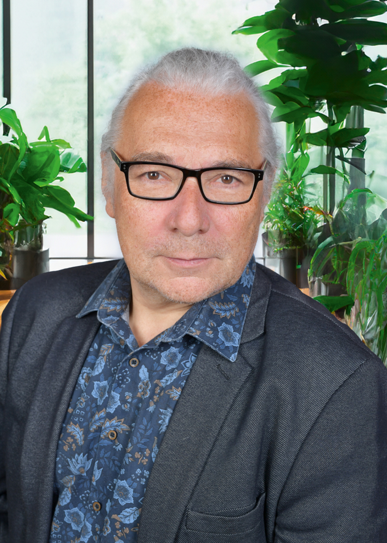 Dr. Felix Steyskal